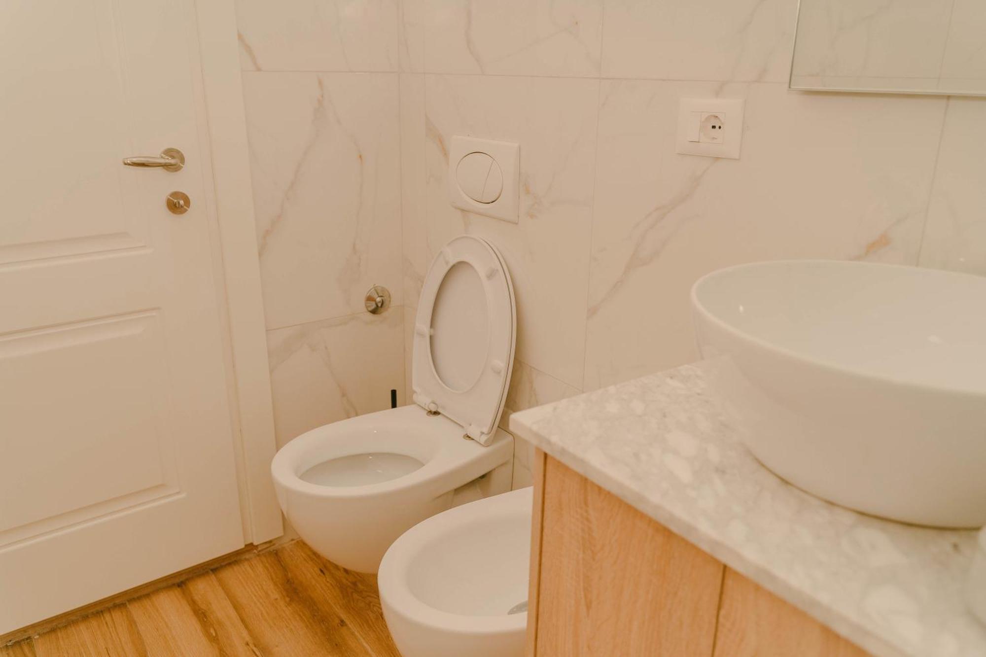 Studio Flat In Heart Of Tirana Zewnętrze zdjęcie