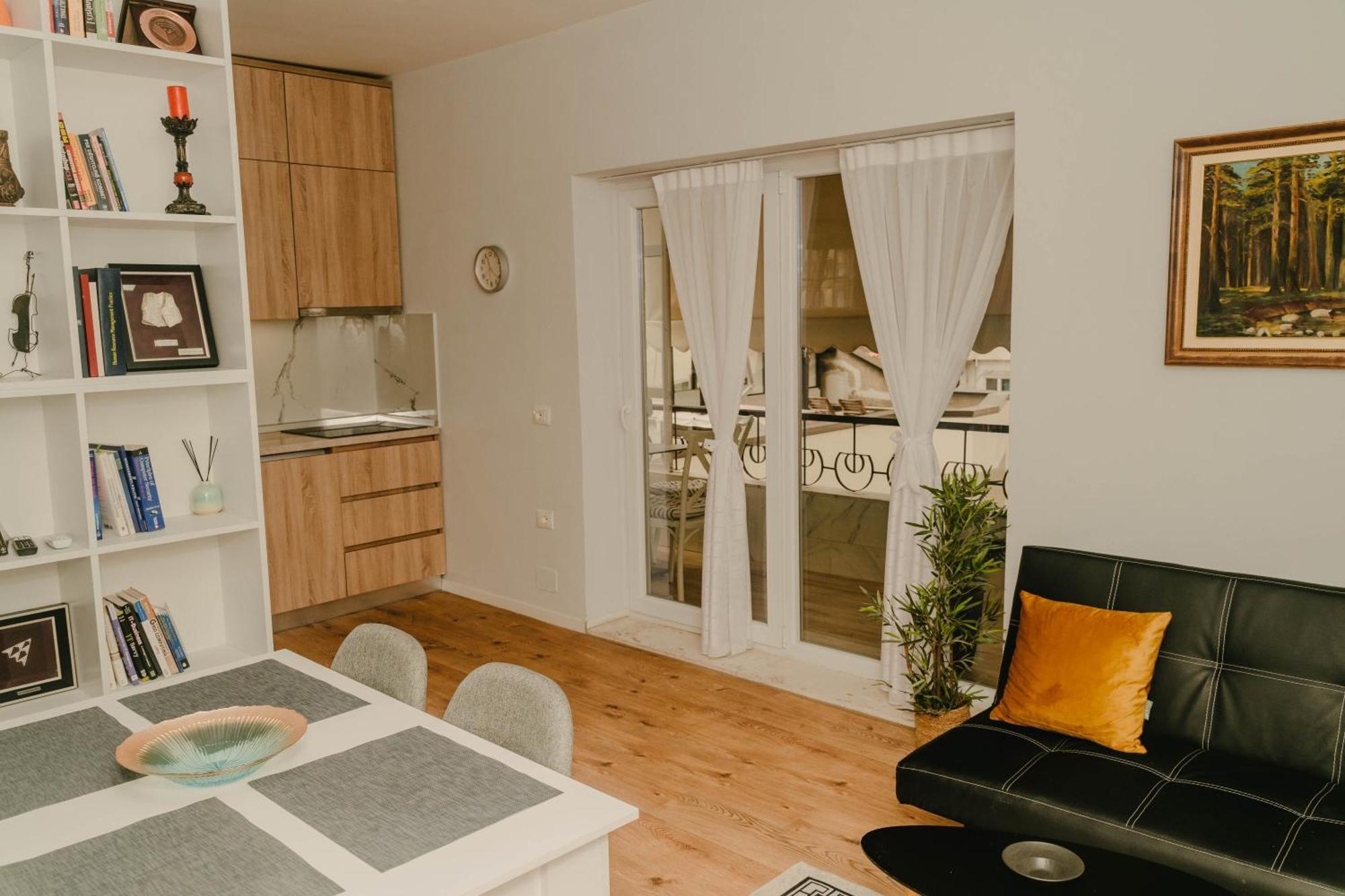 Studio Flat In Heart Of Tirana Zewnętrze zdjęcie