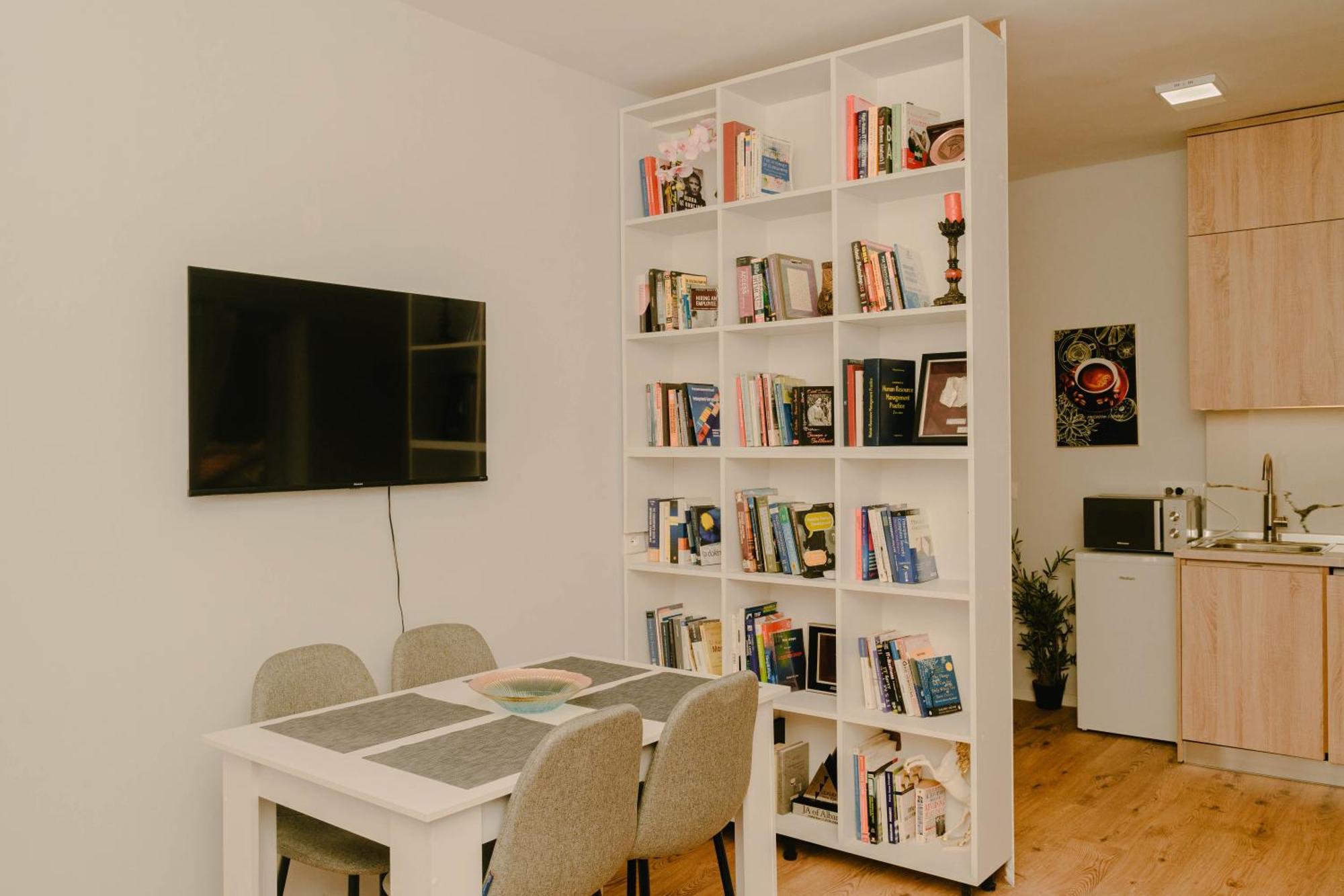 Studio Flat In Heart Of Tirana Zewnętrze zdjęcie