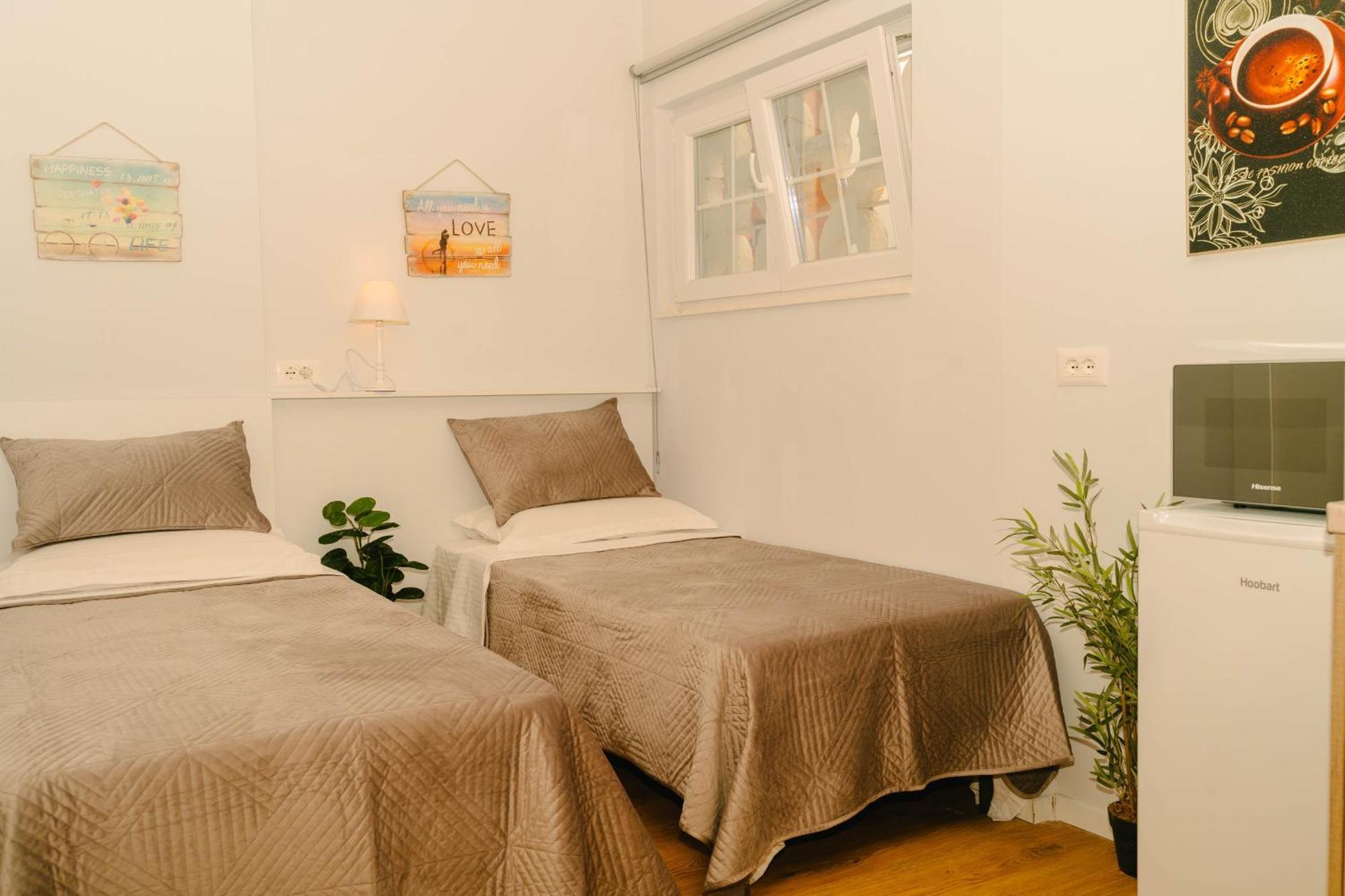 Studio Flat In Heart Of Tirana Zewnętrze zdjęcie